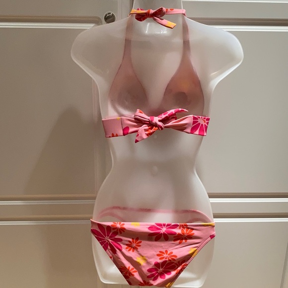 EUC Victoria’s Secret bikini. Size S. - Picture 2 of 9